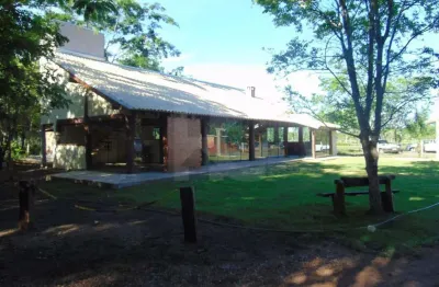 Casa com 2 quartos à venda no Centro, Bonito 