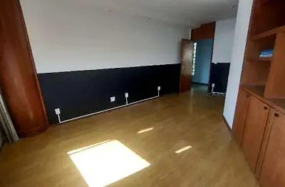 Sala comercial à venda na Santa Efigênia, Belo Horizonte 