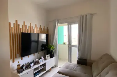 Apartamento na gurilândia, com vista livre, sacada e elevador.