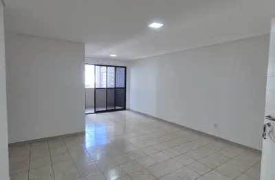 Apartamento com 3 quartos para alugar na Rua Silvino Lopes, Tambaú, João Pessoa