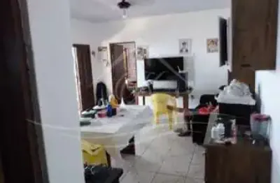 Casa térrea 'a venda com 03 dormitórios, pereque mirim, caraguatatuba/sp