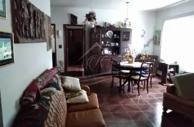 Casa a venda com 03 dormitórios e piscina, caraguatatuba/sp
