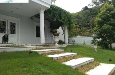 Exceletente sobrado em condomínio fechado 04 dormitórios, são sebastião/sp