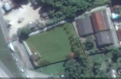 Área com 40 metros de frente para a rodovia, com 3500 m² escritura definitiva - porto novo - caraguatatuba/sp