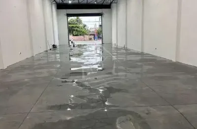 Ponto comercial com 1 sala para alugar no Pontal de Santa Marina, Caraguatatuba  por R$ 15.000