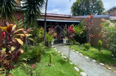 Casa com 4 quartos para alugar no Parque Balneário Poiares, Caraguatatuba 