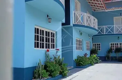 Sobrado em condomínio para locação com duas suites, prainha, caraguatatuba/sp