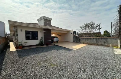 Casa térrea adaptada no bairro aventureiro | conforto e acessibilidade com 3 dormitórios sendo uma suíte | amplo terreno | oportundiade