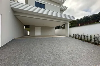 Casa exclusiva com 4 quartos e 1.336m² de terreno verde | oportunidade única de morar em localização central com área verde em uma localização única!