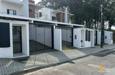 Casa exclusiva à venda no atiradores | 3 suítes, piscina, churrasqueira, 3 vagas de garagem | r$990.000 | analisa permuta de baixo valor!