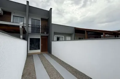 Casa com 2 quartos à venda na rua dos serralheiros, 230, paranaguamirim, joinville por r$ 330.000