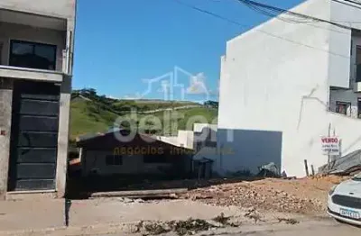 Lote para venda em governador valadares / mg no bairro centro