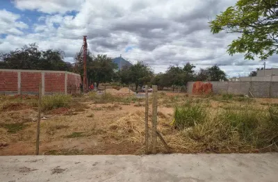 Terreno à venda no Morada do Vale, Governador Valadares 