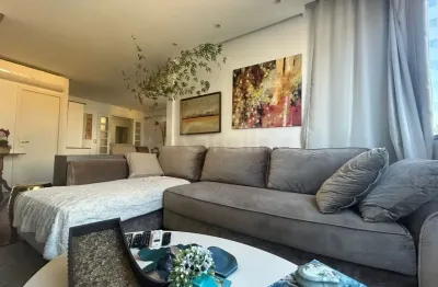 4 dormitórios, sendo 2 suítes, no centro defloripa, duas vagas livres