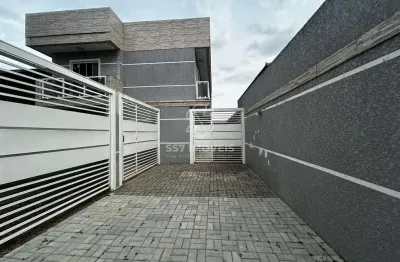 Novo sobrado com 3 quartos + duas vagas de garagem, em condomínio fechado no Alto boqueirão!