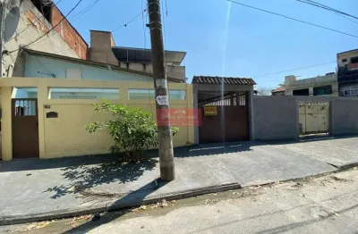 Casa linear com 2 quartos e amplo quintal e jardim bangu
