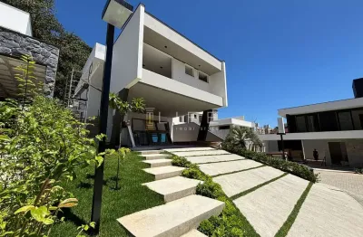 Casa em condomínio fechado com 3 quartos à venda no Glória, Joinville 