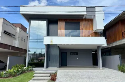 Casa em condomínio fechado com 4 quartos à venda na Vila Nova, Joinville 