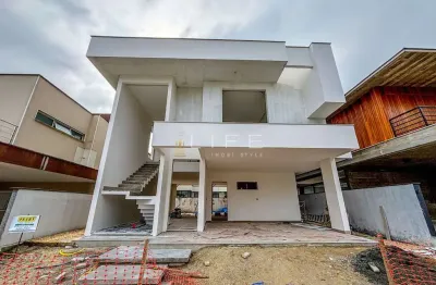 Casa em condomínio fechado com 4 quartos à venda na Rua Guilherme Zilmann, Vila Nova, Joinville