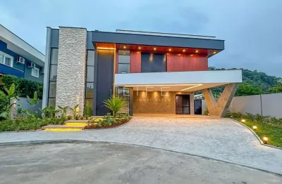 Casa em condomínio fechado com 4 quartos à venda na Rua Presidente Vargas, Pirabeiraba, Joinville