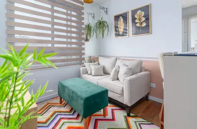 Aluguel - apto. 1 quarto -  todo mobiliado - lindamente decorado - equipado com utensílios de cama, mesa e banho - completo - 1 vaga livre - bairro juvevê - excelente localização