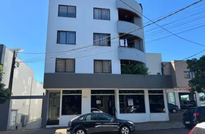 Ampla sala térrea - rua itacolomi - com depósito no andar inferior