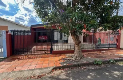 Casa com 3 quartos à venda na Vila Fujita, Londrina 