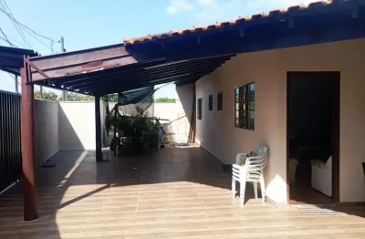 Casa com 3 quartos à venda no Jardim Acapulco, Londrina 