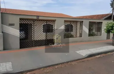 Casa com 3 quartos à venda na Vila Rica, Londrina 