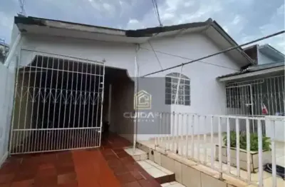 Casa com 3 quartos à venda no Conjunto Habitacional Violim, Londrina 