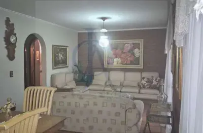 Sobrado 4 dormitórios, sendo 1 suíte no jd. adalgisa