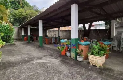 Oportunidade para investidor – casa à venda no centro