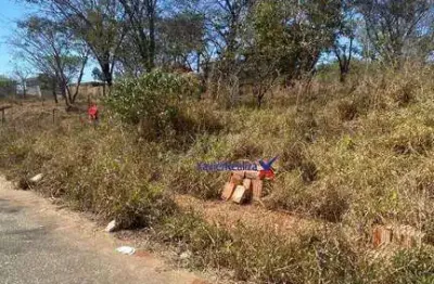 Terreno à venda no Tiradentes, Betim 