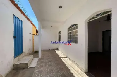 Casa com 2 quartos à venda na Rua Minho, São João, Betim