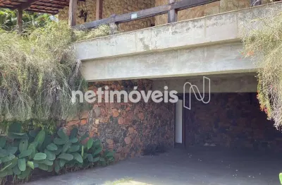 Casa com 3 quartos à venda na Santa Amélia, Belo Horizonte 