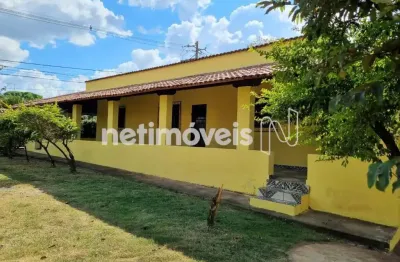 Casa com 3 quartos à venda no Centro, Capim Branco 