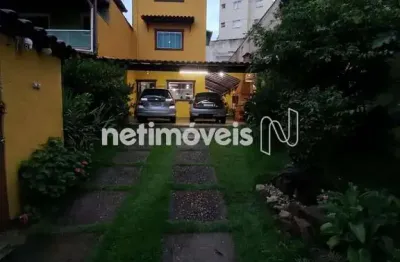 Casa com 5 quartos à venda em Manacás, Belo Horizonte 