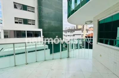 Área privativa com 4 quartos, cidade nova, vista definitiva e local nobre.