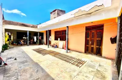 Casa com 4 quartos à venda na rua carapinima, 1924, benfica, fortaleza por r$ 850.000