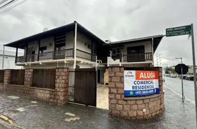 Casa comercial para alugar na joão januário ayroso, 3044, são luís, jaraguá do sul por r$ 6.500