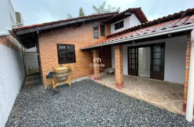 Casa com 3 quartos para alugar no centro, schroeder  por r$ 1.800