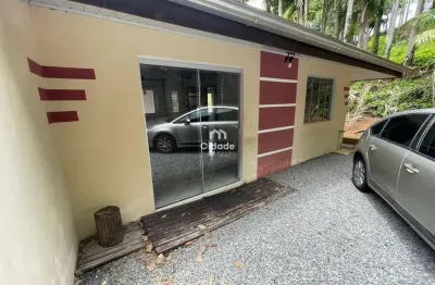 Casa com 2 quartos para alugar no jaraguá esquerdo, jaraguá do sul  por r$ 1.300
