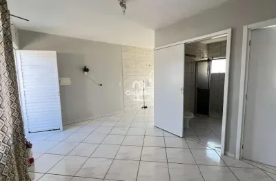 Apartamento com 2 quartos à venda na Corticeira, Guaramirim  por R$ 130.000