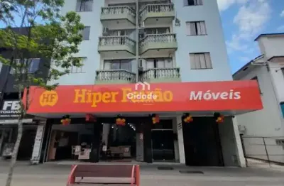 Apartamento com 3 quartos para alugar no Centro, Jaraguá do Sul  por R$ 1.800