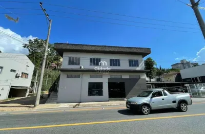 Apartamento com 2 quartos para alugar na Vila Nova, Jaraguá do Sul  por R$ 2.400