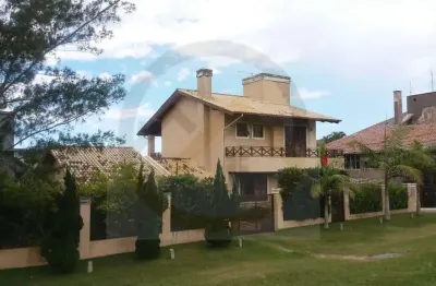 Casa alto padrão para venda em garopaba, ferraz, 3 dormitórios, 1 suíte, 3 banheiros, 3 vagas