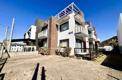 Sobrado para venda em garopaba, morrinhos, 3 dormitórios, 2 suítes, 3 banheiros, 1 vaga