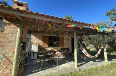 Casa para venda em garopaba, ouvidor, 3 dormitórios, 1 suíte, 2 banheiros