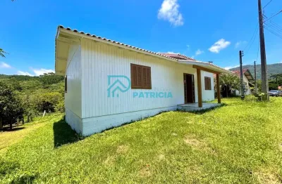 Casa para Locação em Garopaba, Macacu, 3 dormitórios, 1 banheiro, 1 vaga