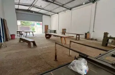 Imóvel para aluguel tem 400 metros quadrados - betim - mg